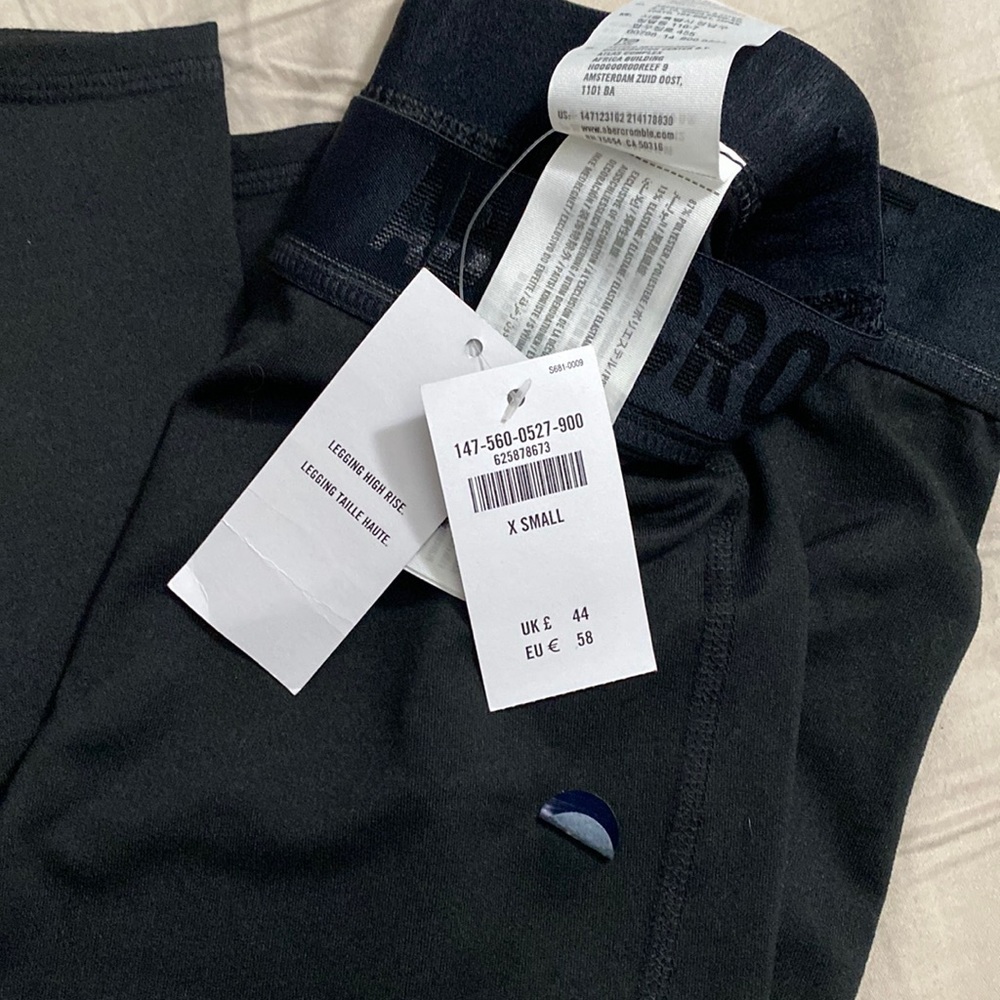 Abracombie high rise legging brand new with tags